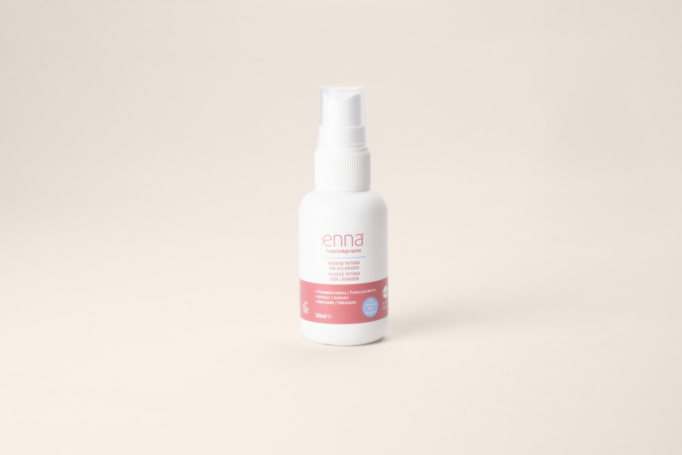 Delicate detergent for intimate hygiene away from home "Hygiene&amp;go" spray | Enna